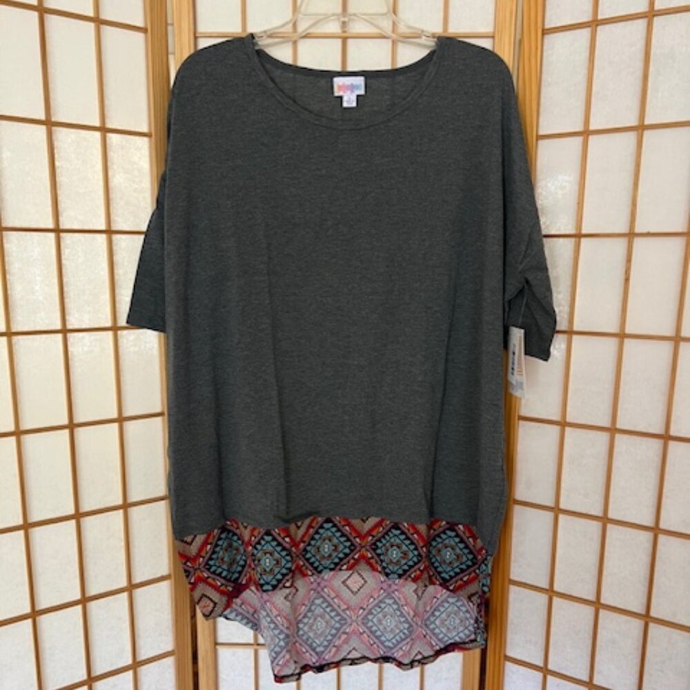 LuLaRoe Shirt. Irma. L. Gray
